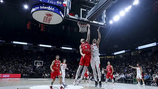 A Milli Erkek Basketbol Takımı, Polonya'yı farklı geçti
