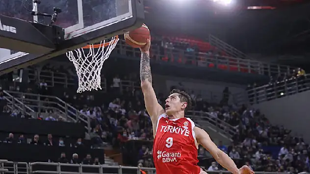 A Milli Erkek Basketbol Takımı yarın Yunanistan'ı konuk edecek
