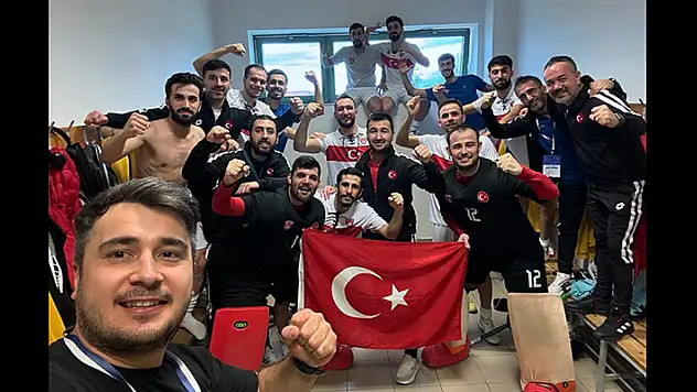 A Milli Erkek Hokey Takımı, Avrupa'nın en iyi 8 ülkesi arasına girdi
