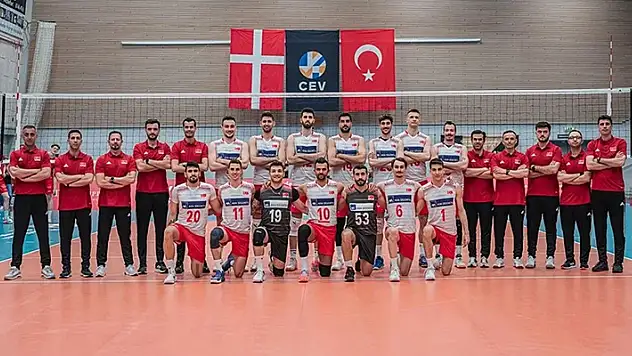 A Milli Erkek Voleybol Takımı, Danimarka'yı yendi
