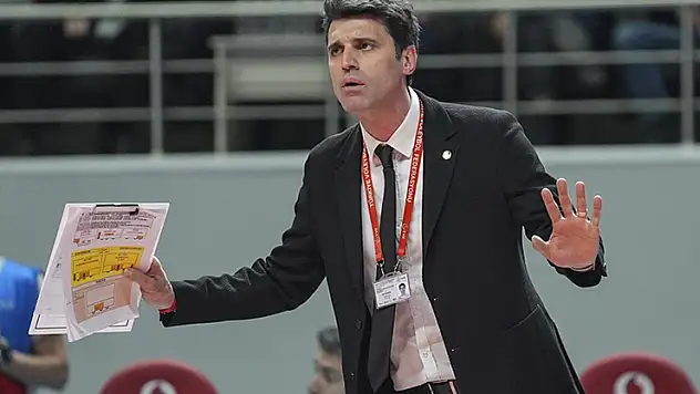 A Milli Erkek Voleybol Takımı'nda başantrenör Umut Çakır ile yollar ayrıldı