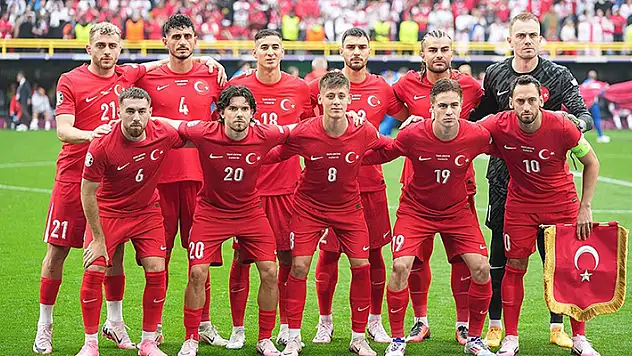 A Milli Futbol Takımı grup ikinciliği için Çekya karşısında
