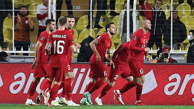 A Milli Futbol Takımı umutlarını sürdürmek için yarın Letonya deplasmanında
