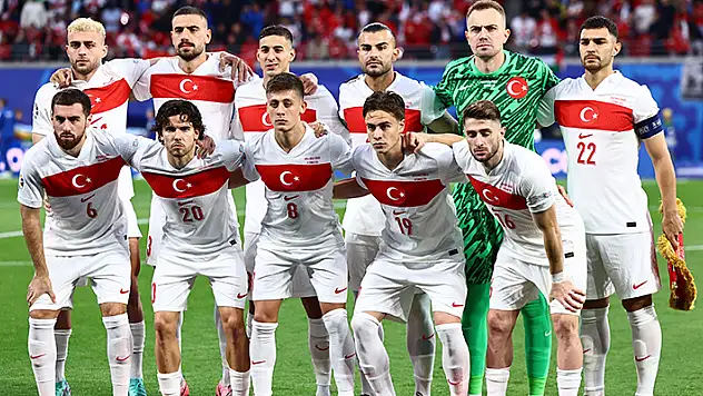 A Milli Futbol Takımı yarı final için Hollanda karşısında
