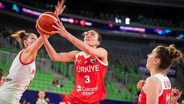 A Milli Kadın Basketbol Takımı gruptaki ilk galibiyetini aldı
