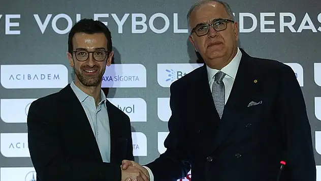 A Milli Kadın Voleybol Takımı'nda Daniele Santarelli dönemi başladı
