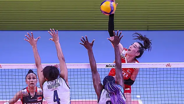 A Milli Kadın Voleybol Takımı'nda gözler Çin maçına çevrildi
