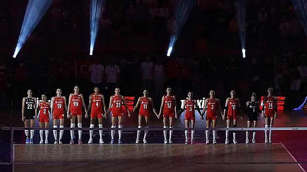 A Milli Kadın Voleybol Takımı, Paris 2024'te 'ilk servisi'ni yarın kullanacak
