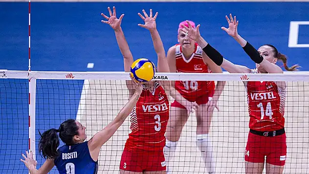 A Milli Kadın Voleybol Takımı, Sırbistan ile 3'üncülük maçı oynayacak
