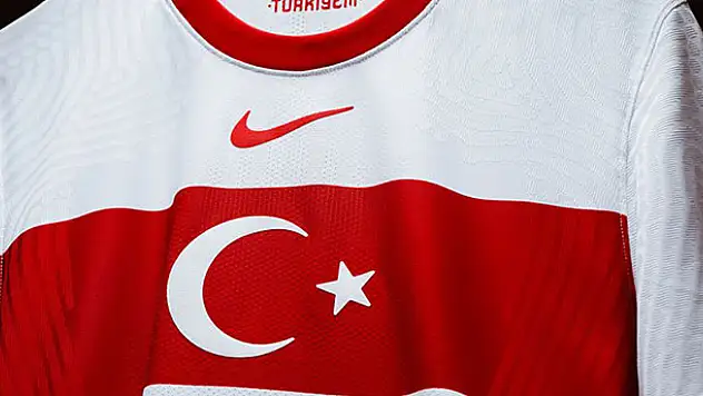 A Milli Takım'ın formaları yenilendi