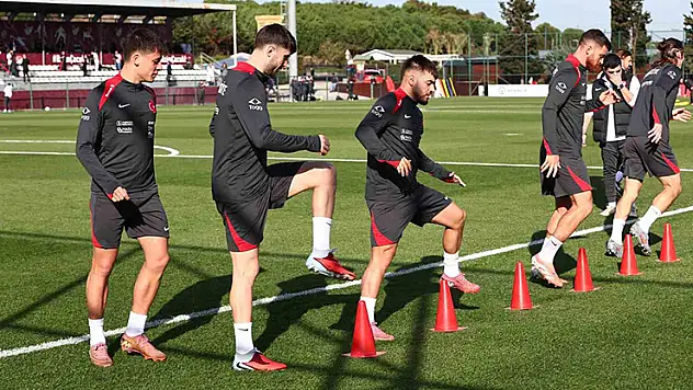 A Milli Takım, Sevilla yolcusu