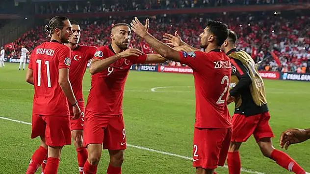 A Milli Takım yerini korudu