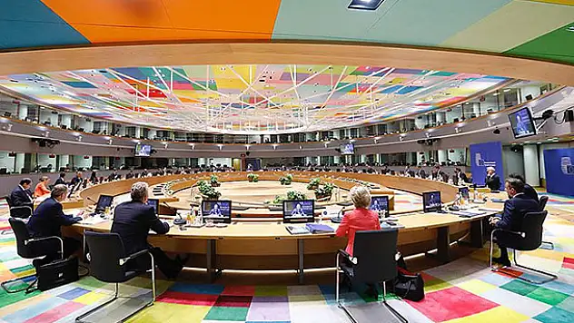 AB liderleri kurtarma programı ve bütçe konusunda anlaştı