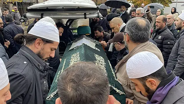 ABD'li Müslüman yazar Shems Friedlander'in cenazesi Konya'da defnedildi
