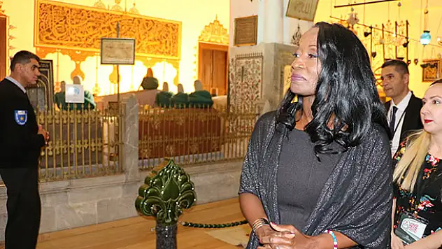 ABD'li şarkıcı Della Miles Konya'da