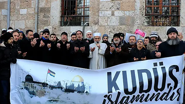 ABD'nin Kudüs'ü 'İsrail'in başkenti' olarak tanımasına tepkiler