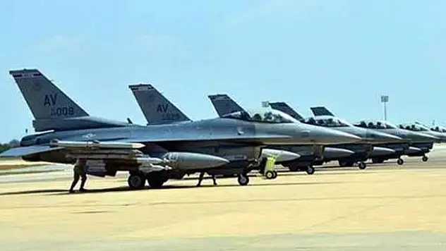 ABD uçakları IŞİD için İncirlik'e indi