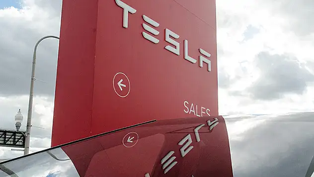 ABD'de jüri, Tesla'nın 2019'daki ölümlü kaza için 243 milyon dolar tazminat ödemesini istedi