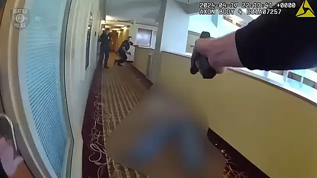 ABD'de polis, silah çeken 'pedofili' şüphelisini vurdu
