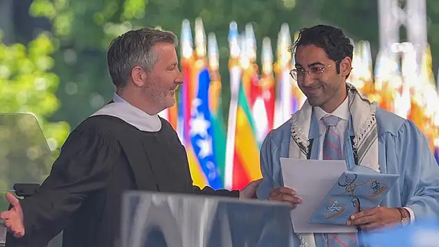 ABD'de serbest bırakılan Filistinli aktivist Mahdawi, Columbia Üniversitesinden mezun oldu