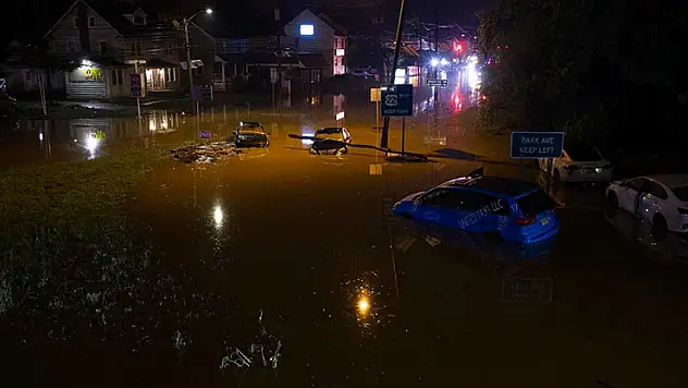 ABD'nin New Jersey eyaletinde aşırı yağışlar nedeniyle olağanüstü hal ilan edildi