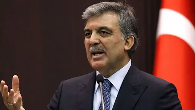Abdullah Gül siyasete dönecek mi ?