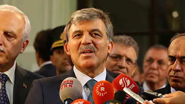 Abdullah Gül'ün hesabı çalındı