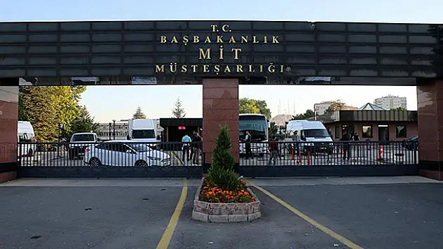 Açığa alınan 87 MİT personeli memuriyetten ihraç edildi