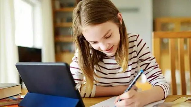 Açık öğretim ortaokulu ve lisesi sınavlarına katılamayan öğrenciler 27-29 Ağustos'taki çevrim içi sınava katılabilecek