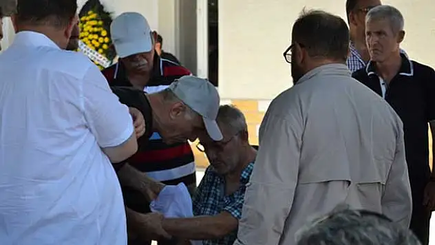 Acılı babadan sosyalist partili gençlere tepki