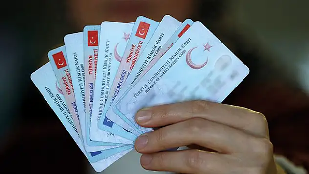 Ad ve soyad değişikliği uygulaması 3 yıl daha uzatıldı