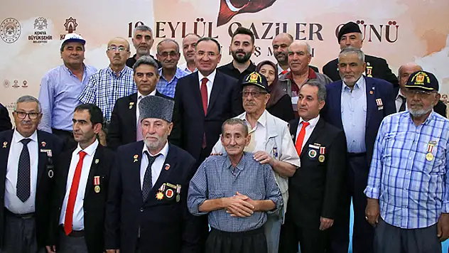 Adalet Bakanı Bekir Bozdağ, Konya'da gazilerle buluştu
