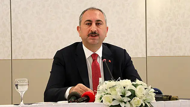 Adalet Bakanı Gül: 3 mahkum corona virüsten öldü