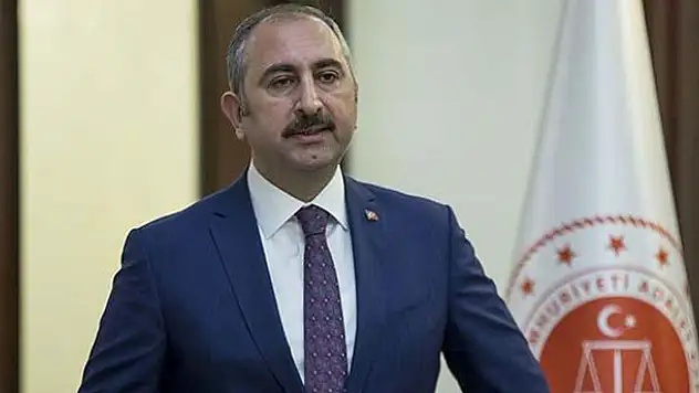 Adalet Bakanı Gül'den 'yeni anayasa' yorumu