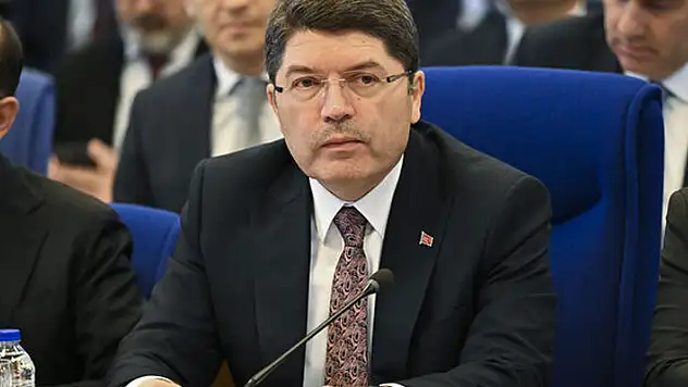 Adalet Bakanı Yılmaz Tunç'tan sporda şiddet yasası mesajı
