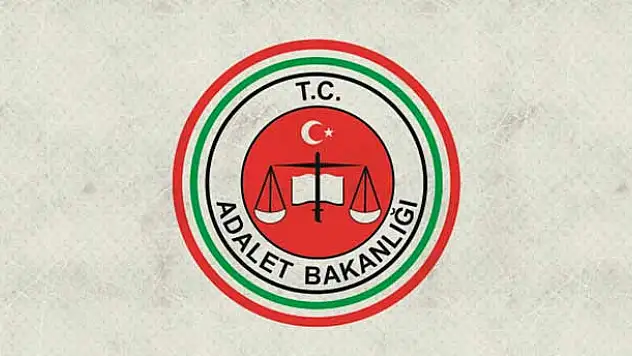 Adalet Bakanlığı binasına pompalı tüfekle ateş!