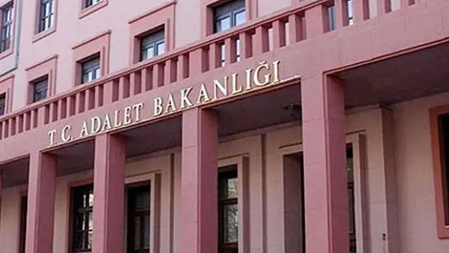Adalet Bakanlığı binlerce personel alacak! Peki personel alımı ne zaman olacak? Şartlar neler.