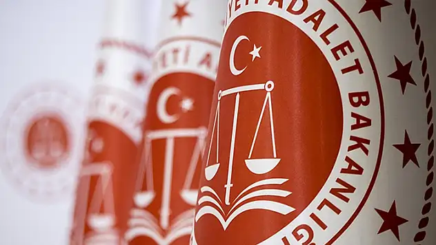 Adalet Bakanlığına 22 bin 43 personel alınacak Resmi Gazete'de yayımlandı Bekir Bozdağ duyurdu
