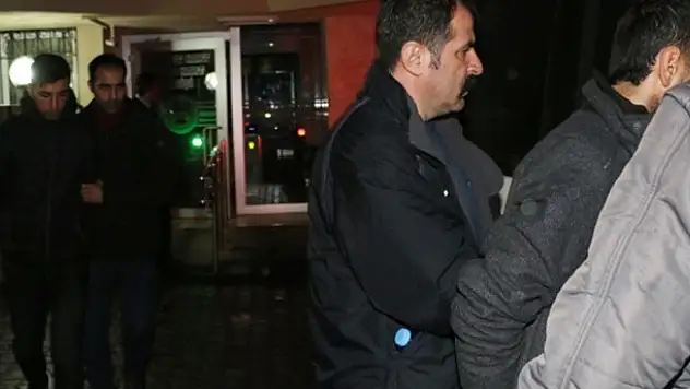 Adana'da 3 PKK yandaşı tutuklandı