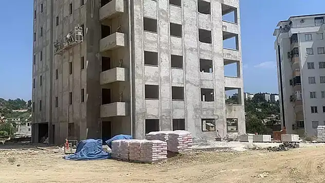 Adana'da acı son! Sıva yaparken 6. kattan düştü
