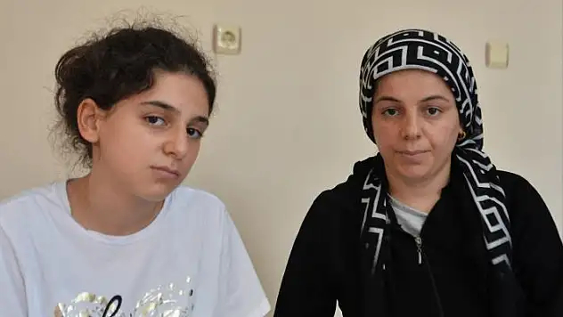 Adana'da açık dolmuş kapısından düşen çocuk o anları anlattı
