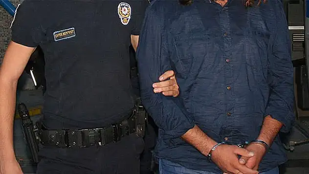 Adana'da DAEŞ'e eleman kazandırdığı öne sürülen kişi tutuklandı