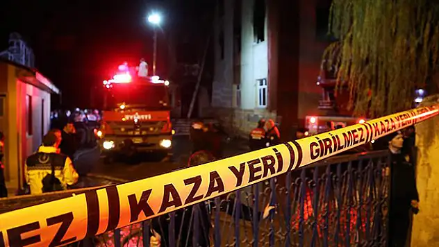 Adana'da özel öğrenci yurdundaki yangınla ilgili 6 kişiye gözaltı