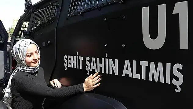 Adana'da şehit polisin adı kızının isteği üzerine zırhlı araca verildi
