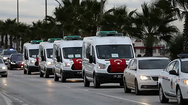 Adana'daki yurt yangınında hayatını kaybedenlerin cenazesi toprağa verileceği yerlere gönderildi