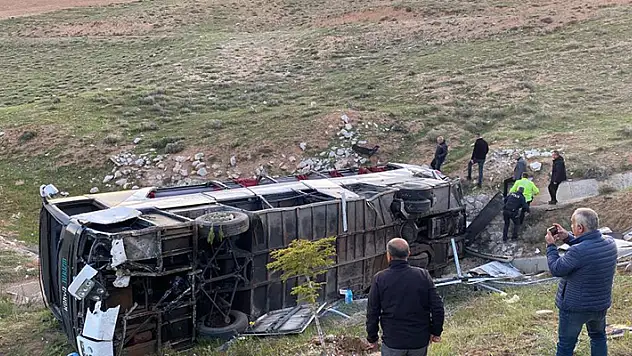 Adana'dan Konya'ya üniversite öğrencilerini taşıyan otobüs kaza yapmış 3 öğrenci ölmüştü! Sürücü tutuklandı
