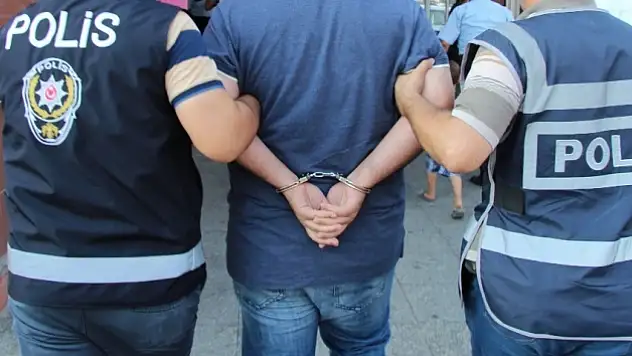 Adana merkezli FETÖ operasyonu: 30 gözaltı