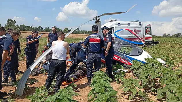 Adana'da jandarma cayrokopteri araziye sert iniş yaptı