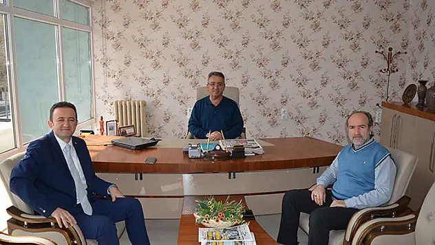 Aday Adayı Bektaş'tan Yeni Meram'a ziyaret