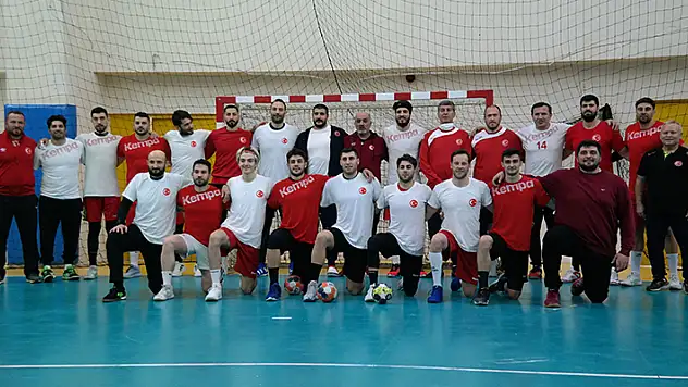 Aday kadro açıklandı 
